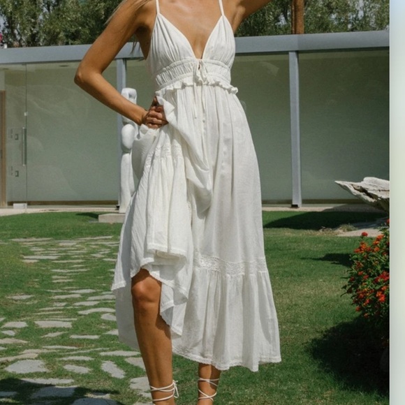 ❣️MOVING SALE ❣️ Spell MAGNOLIA SOIREE DRESS - Picture 2 of 6